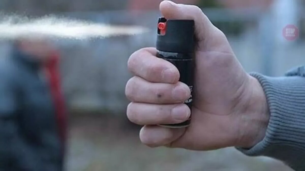 У Львові оштрафували батьків п’ятикласника, який розпилив сльозогінний газ у школі
